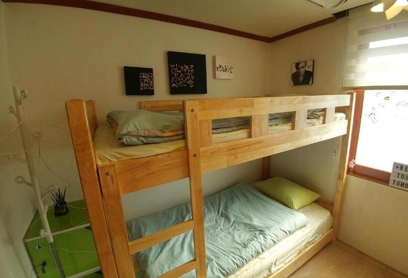 Pensió Dalbit Stay Seodaejeon