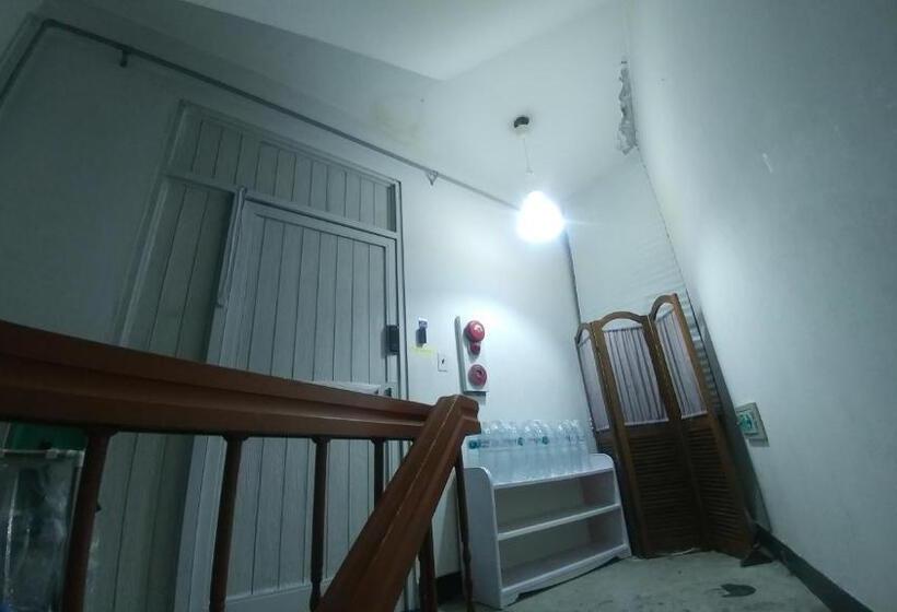 Pensió Dalbit Stay Seodaejeon