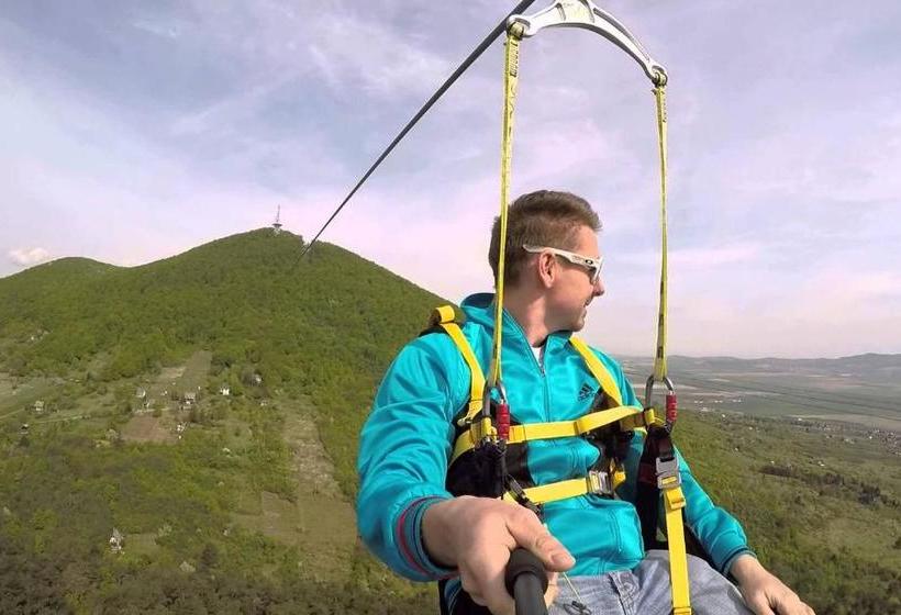 פנסיון Dombtető Vendégház