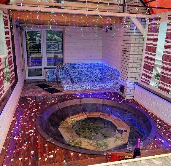 پانسیون Hollywood