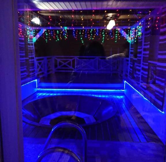 پانسیون Hollywood