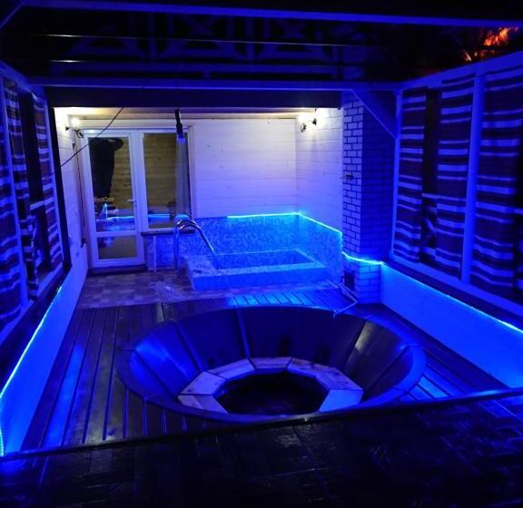 پانسیون Hollywood