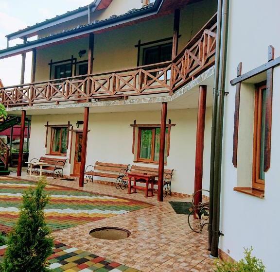 پانسیون Hollywood