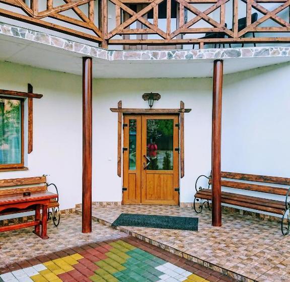 پانسیون Hollywood