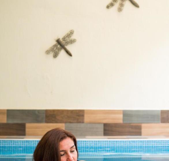 پانسیون Hostal Spa La Casa De Las Libélulas