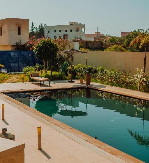 펜션 La Maison Rayhan