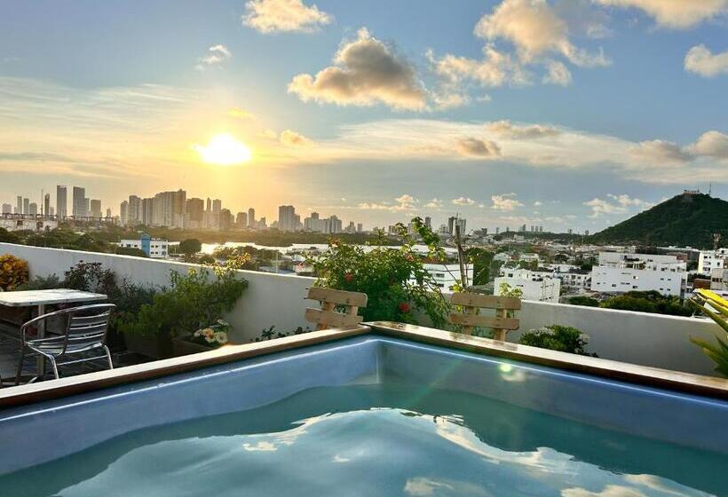 بنسيون La Terraza De Estella