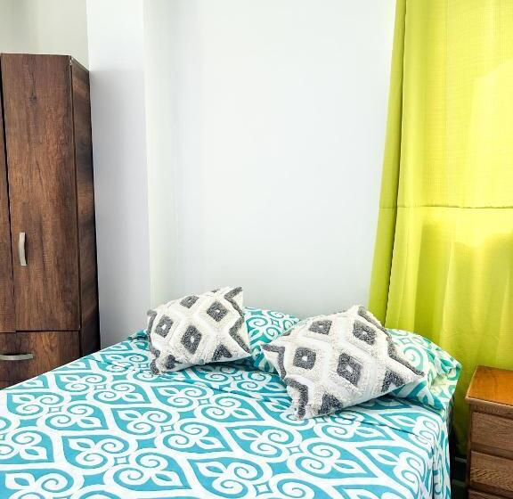 بنسيون La Terraza De Estella