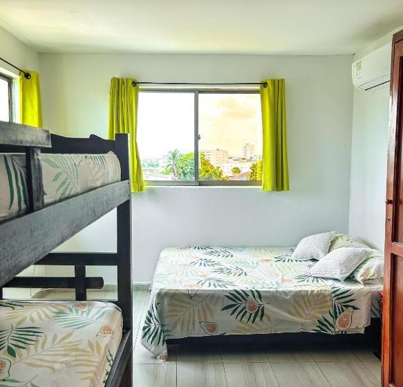 بنسيون La Terraza De Estella