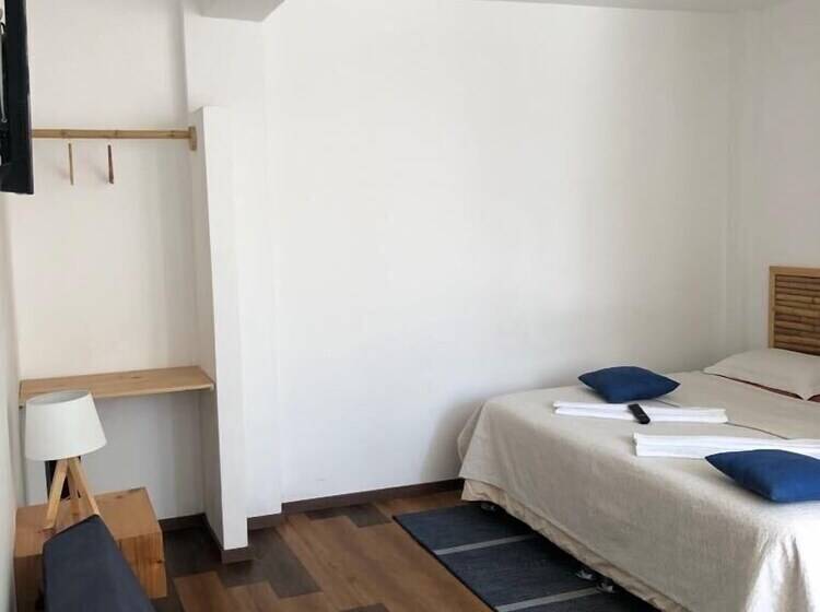 פנסיון Paracas Guest House