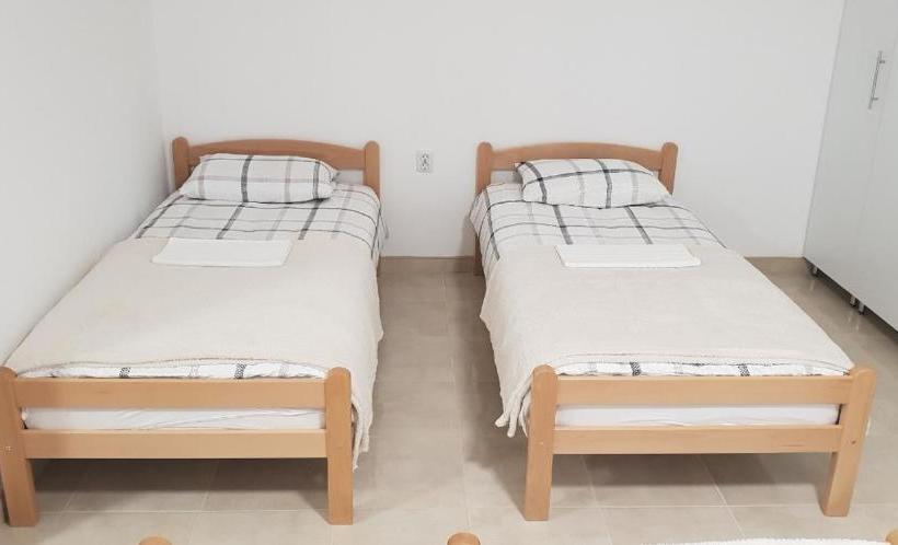 پانسیون Restoran ,, Pogled