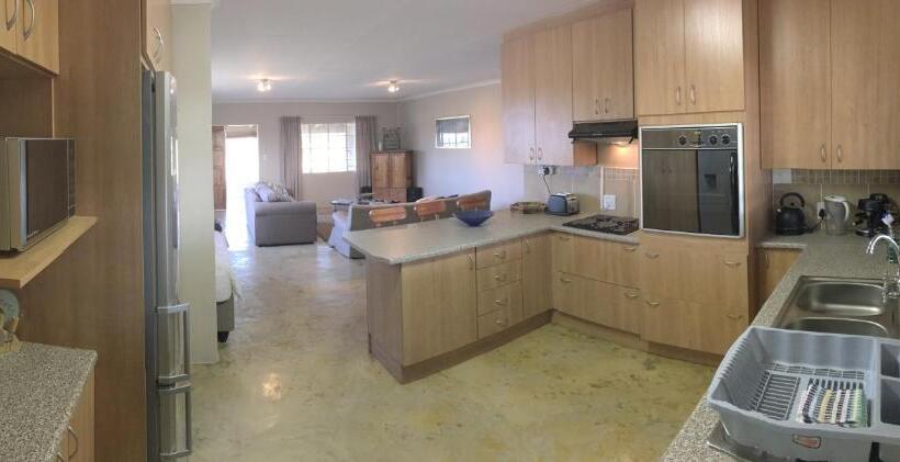 פנסיון Sanctuary Life Guest Farm