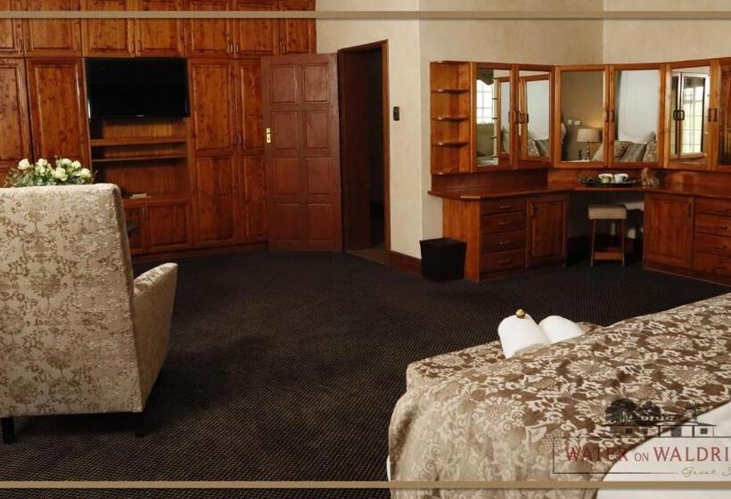 פנסיון Water On Waldrift Guesthouse