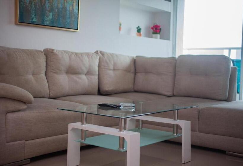 هاستل Ocean Blue Beach