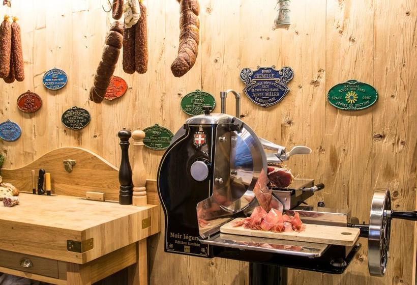 Au Cheval Blanc   Chalet De Montagne   20 Personnes