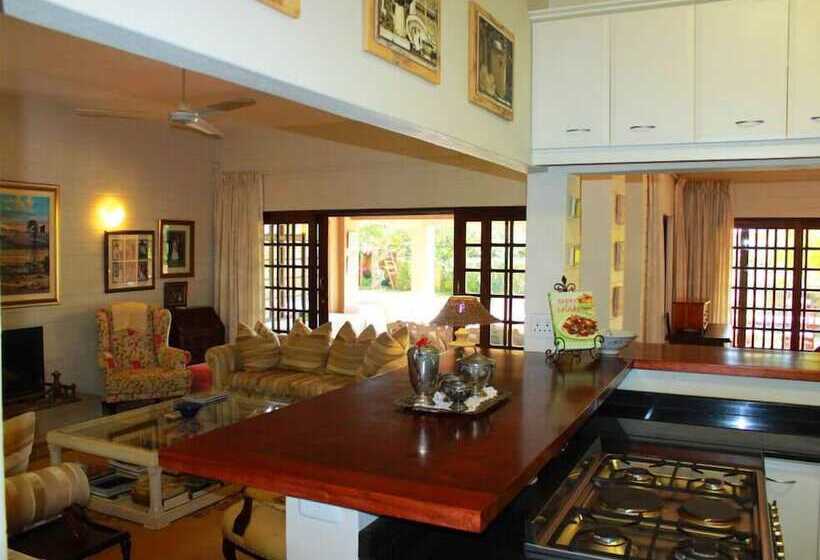 צימר Salt Rock Manor