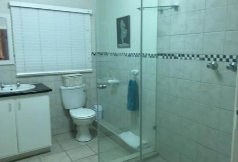 צימר Salt Rock Manor