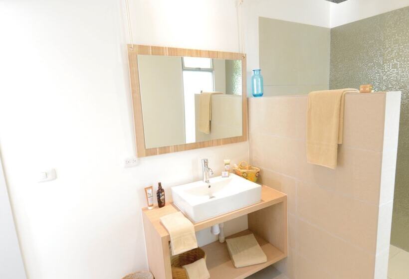 فندق Boho Tamarindo