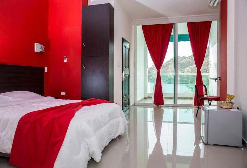 בית מלון כפרי Large Beach