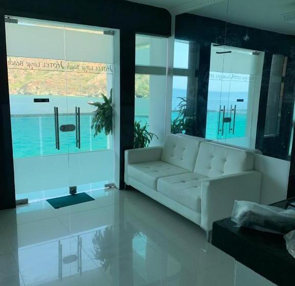 בית מלון כפרי Large Beach