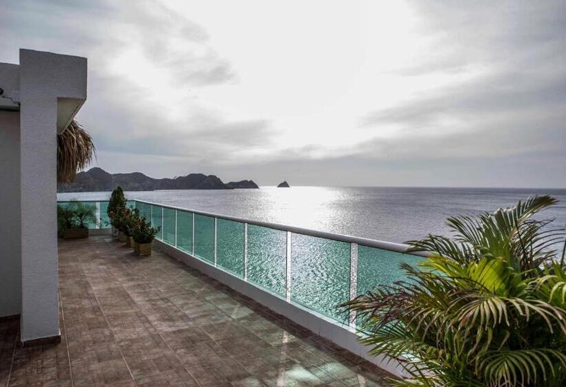 בית מלון כפרי Large Beach