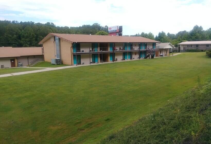 مُتل Blue Sky Inn  Veteran Owned, New Breakfast Area, Rennovated Rooms, 5 Plus Acres For You And Your Pet