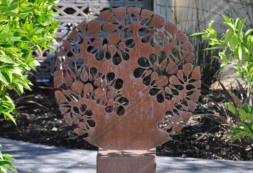 فندق على الطريق The Astro