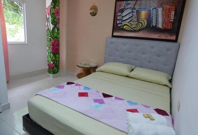 پانسیون Hostal Alto De La Montaña