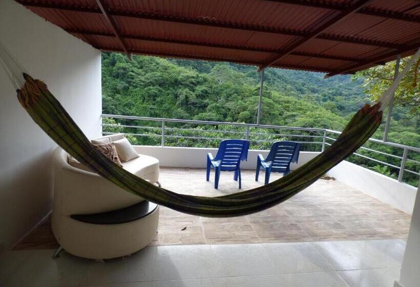 Пансион Hostal Alto De La Montaña