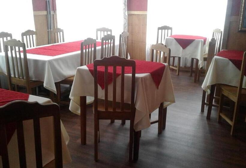 بنسيون Hostal Don Pedro