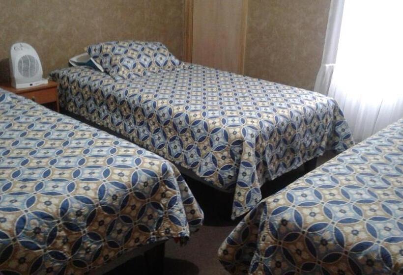 بنسيون Hostal Don Pedro