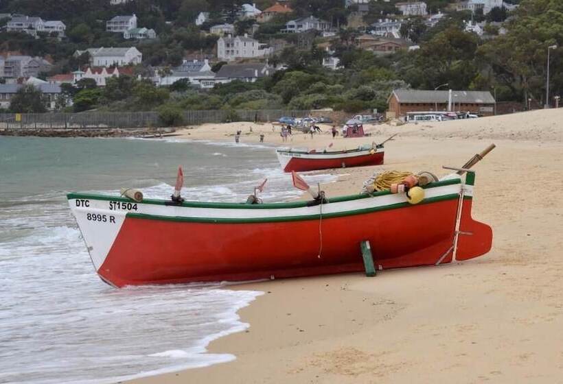 بنسيون Oceans Drift Guest House   Adults Only