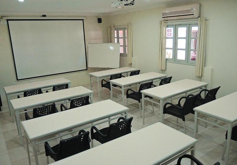 膳宿费 Pousada Monjope