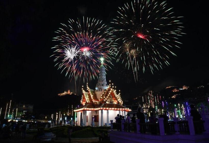 Thanyachatra Boutique