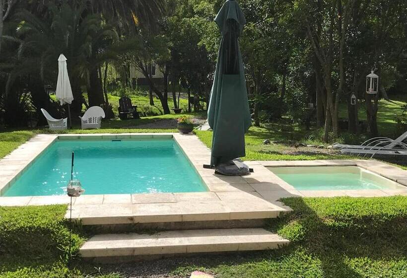 هتل Chacra La Escondida