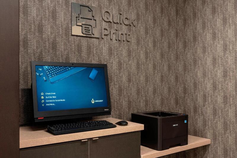 فندق Courtyard By Marriott Cleveland Elyria