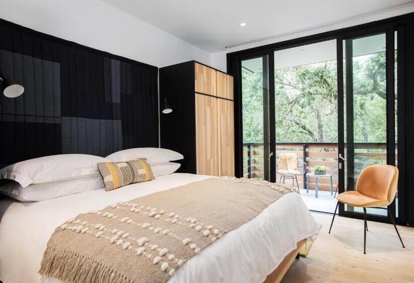 فندق Harmon Guest House