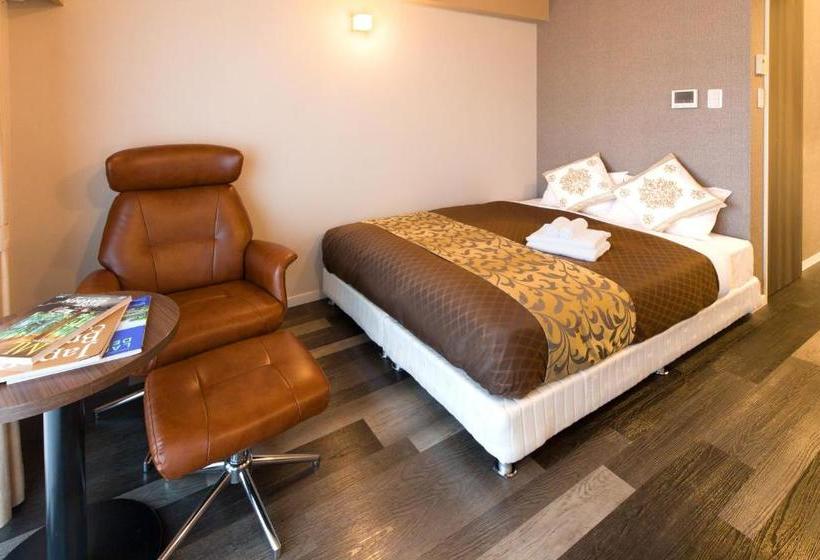 Mr.kinjo In Asahibashi Station