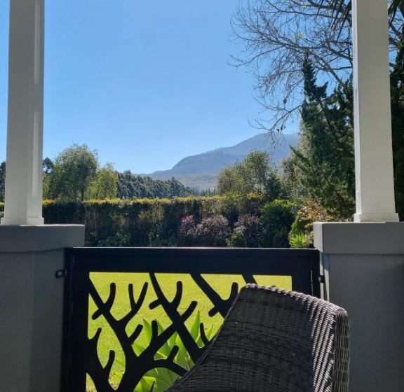 بنسيون Amour Guest House