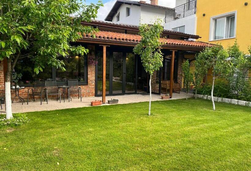 ペンション Horizont Dobrinishte