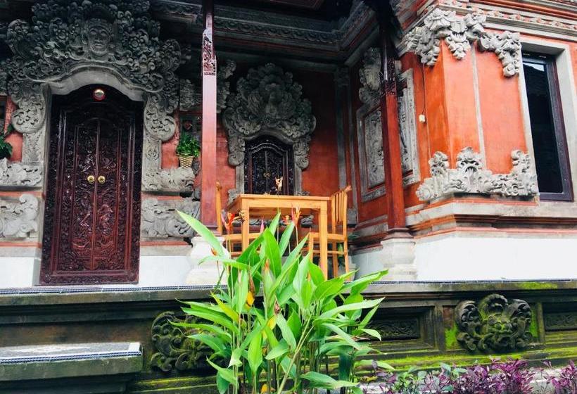 بنسيون Local Family House