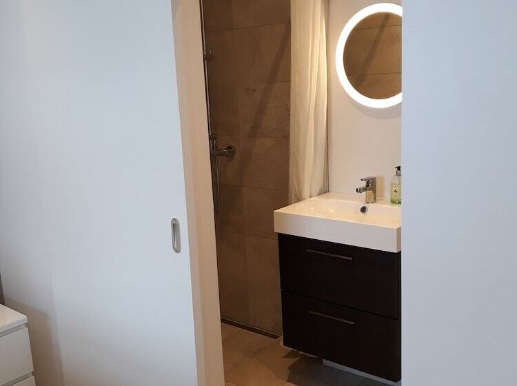 پانسیون Post Plaza Guesthouse