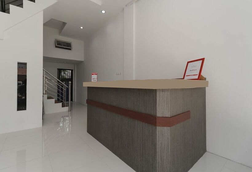 Пансион Reddoorz Plus Near Rs Royal Prima