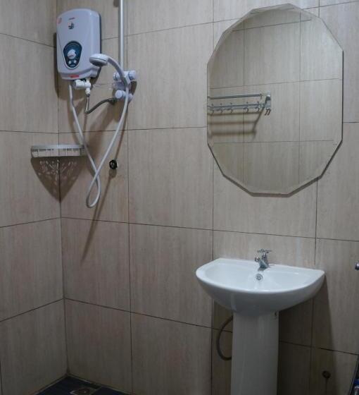 بنسيون Unikarya Lodge