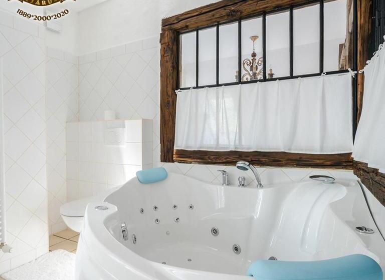 הוסטל Tenkes Fogadó és Vendégház Harkány