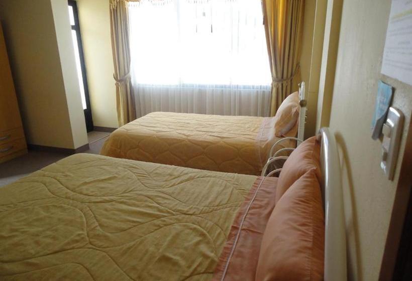 بنسيون Hostal El Sol De Cayambe
