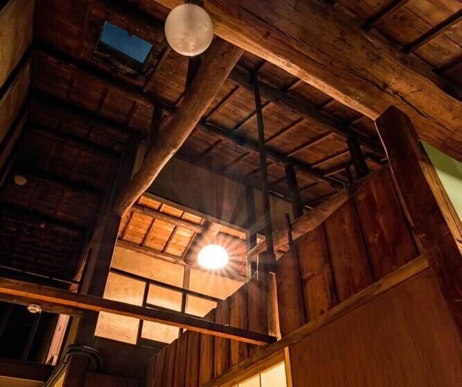 بنسيون Kyoto Classical House   Murasakian