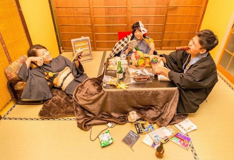 بنسيون Kyoto Classical House   Murasakian