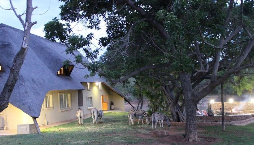 ペンション La Barune Game Lodge