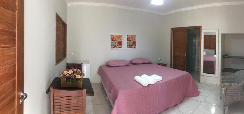 بنسيون Pousada Pedra Da Baleia